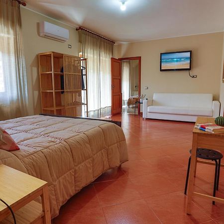 B&B Casabuddace Мессина Экстерьер фото